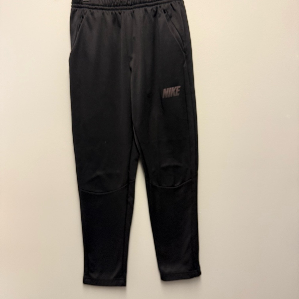 NIKE Boys Large Therma Sweat Athletic Pants Black BV3707